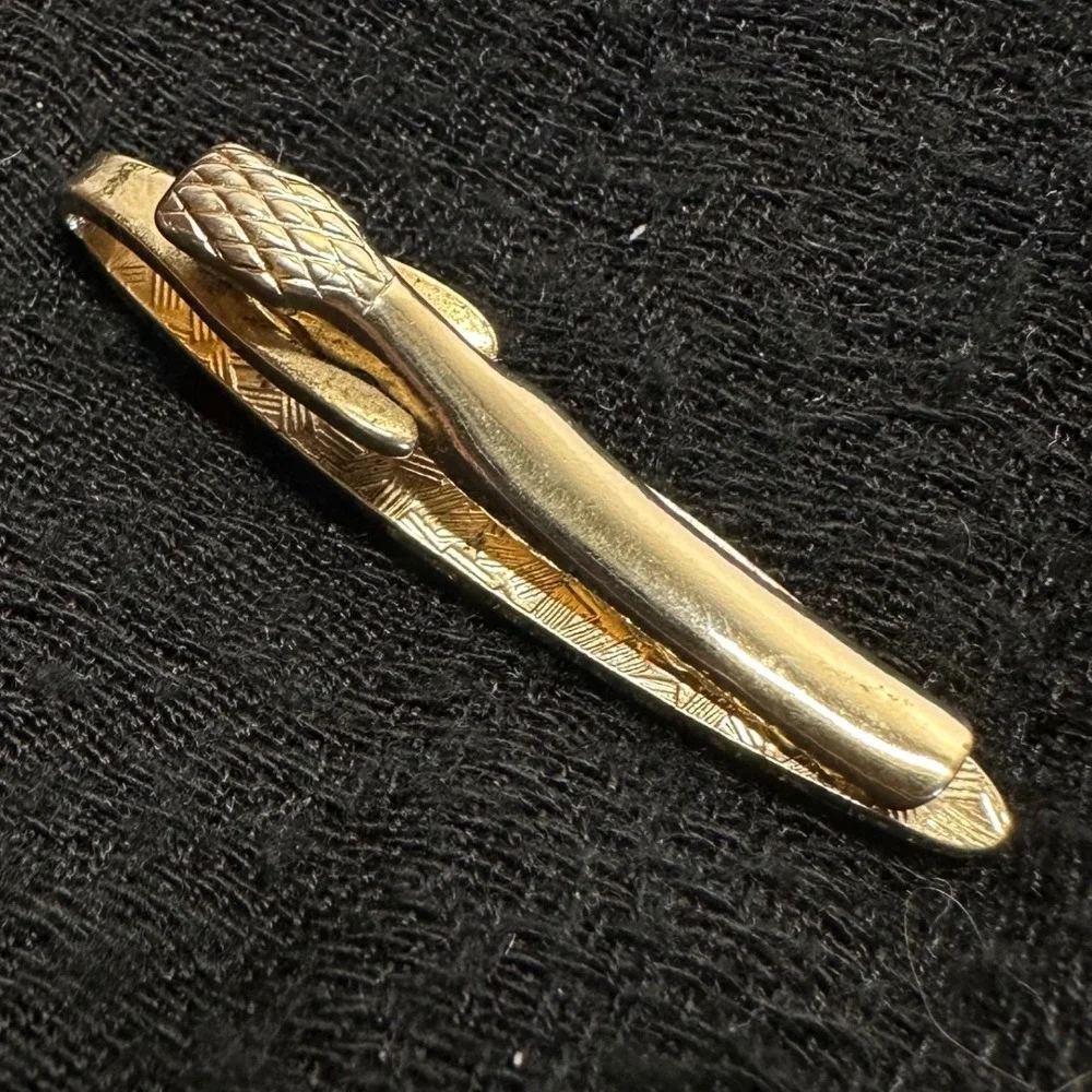 Vintage‎ Gold Tone Tie Clip Red Aurora Rhinestone Mid Century Mens Bar